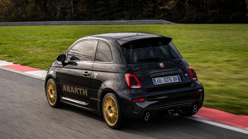 Το νέο Abarth 695 75° Anniversario «αποχαιρετά» τον 1.4 T-Jet κινητήρα